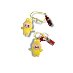 آویز لابوبو با لباس خرگوشی و کوکاکولا - زرد