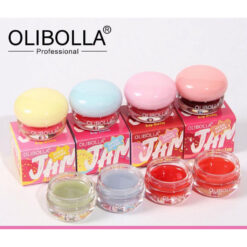 بالم لب مربایی براق با رایحه خوشبو. نمایش ظرف بسته بندی