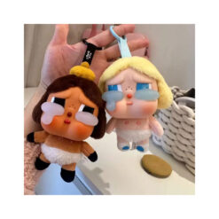 عروسک کرای بیبی با لباس رنگی - نمایش در دست