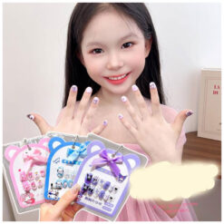 ناخن مصنوعی 12 تایی کارتونی - نمونه روی دست