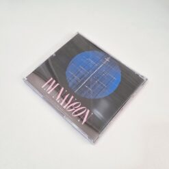 بلایند آلبوم I'm Nayeon از Nayeon جول کیس میتوی - پشت آلبوم