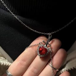 Alternative view of ست گردنبند قلب و شمشیر کاپلی