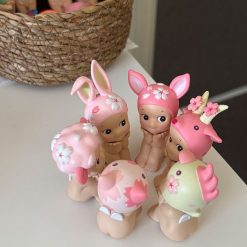 بلایند باکس سانی انجل شکوفه گیلاس نشسته